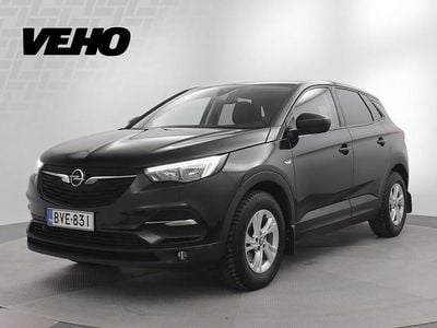 Käytetty Opel Grandland X Enjoy 131 HP (96 kW) 2018 Musta Katumaasturi