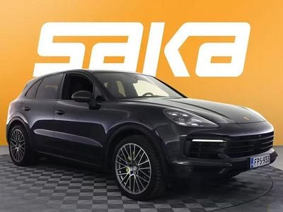 Harmaa Käytetty 2018 Porsche Cayenne Katumaasturi | 41 900 € (Hieman kallis)