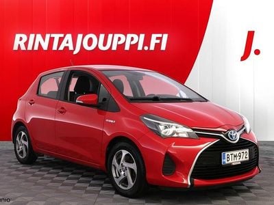 Punainen Käytetty 2015 Toyota Yaris Hybrid Active Viistoperä | 10 990 € (Perustarjous)