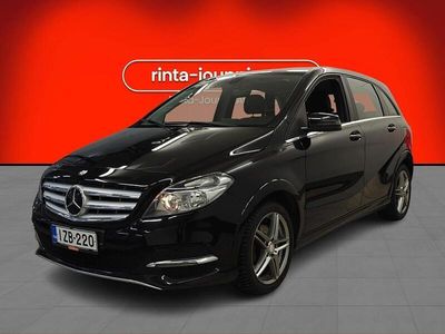 Musta Käytetty 2015 Mercedes B200 Tila-auto | 9 750 €