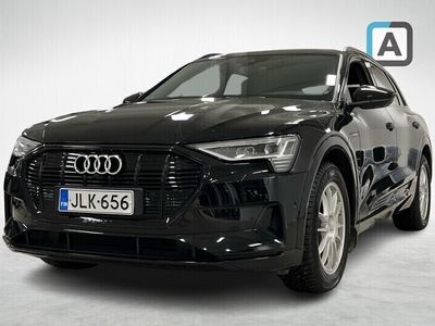 käytetty Audi e-tron Advanced Edition 55 quattro ** Suomi-auto /HUD / Navi / Adaptiivinen vakkari / Sähkötoiminen takaluukku **
