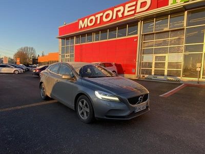 Käytetty 2020 Volvo V40 Business Edition Viistoperä | 19 990 € (Perustarjous)