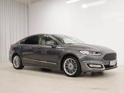 käytetty Ford Mondeo 2,0 187hv eCVT Vignale HEV 4D - 3kk lyhennysvapaa - Upea Vignale, Webasto, NAVI, Keyless, Nahkaverhoilu - Ilmainen kotiintoimitus! - J. autoturva