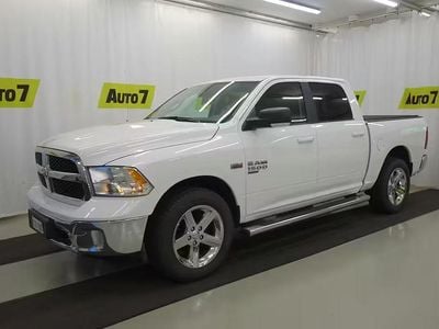 Käytetty Dodge Ram 401 HP (294 kW) 2020 Met. musta Nouto