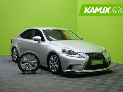 Käytetty 2014 Lexus IS300h Luxury Line Sedan | 21 890 € (Hieman kallis)