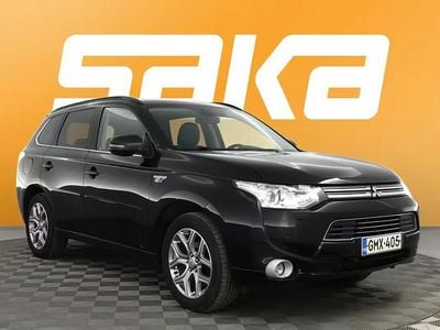 Käytetty Mitsubishi Outlander P-HEV Instyle 163 HP (119 kW) 2014 Katumaasturi