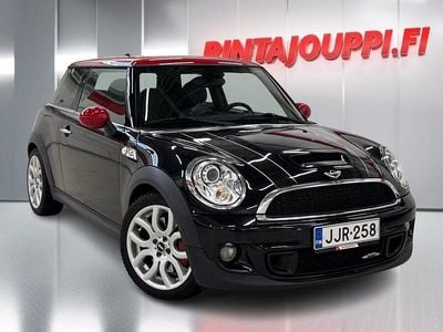 Käytetty 2011 Mini John Cooper Works Viistoperä | 14 890 €