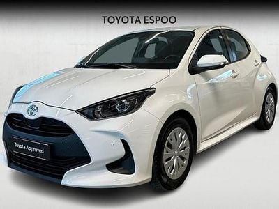 Käytetty Toyota Yaris Life 72 HP (52 kW) 2021 Valkoinen Viistoperä