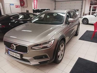 Käytetty 2022 Volvo V90 CC Business Edition Farmari | 35 890 € (Supertarjous)