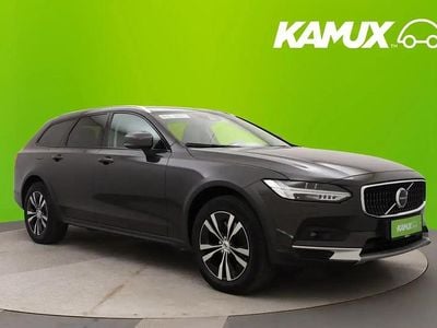 Hopea / harmaa Käytetty 2021 Volvo V90 CC Farmari | 31 990 €