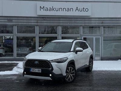 Käytetty Toyota Corolla Cross Edition 197 HP (144 kW) 2023 Valkoinen Katumaasturi