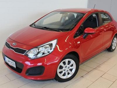 Punainen Käytetty 2014 Kia Rio LX Viistoperä | 6 900 € (Hieman kallis)