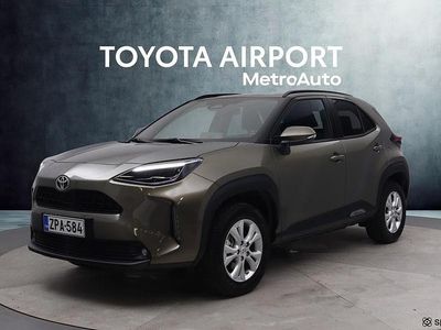 Käytetty Toyota Yaris Cross 116 HP (85 kW) 2024 Ruskea (beige) Katumaasturi