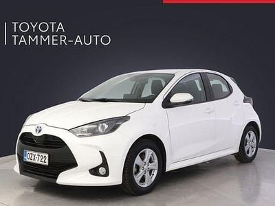 Käytetty Toyota Yaris Business Edition 114 HP (83 kW) 2023 Valkoinen Viistoperä