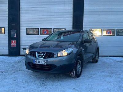 Käytetty Nissan Qashqai 117 HP (86 kW) 2012 Katumaasturi