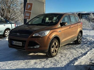 Käytetty 2015 Ford Kuga Titanium Katumaasturi | 11 490 € (Kallis)