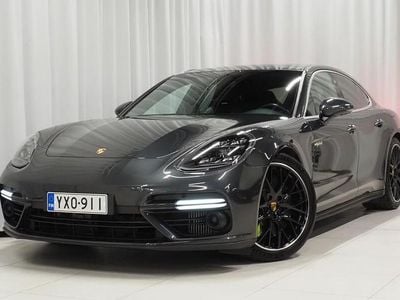 Käytetty 2020 Porsche Panamera Turbo S Sport Sedan | 109 890 €