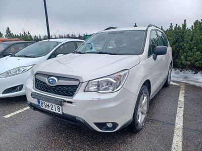 käytetty Subaru Forester 2,0i X 6MT - Neliveto