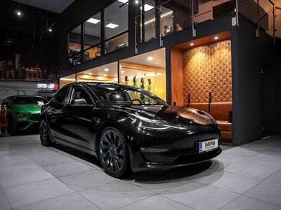 Musta Käytetty 2021 Tesla Model 3 Performance Sedan | 26 480 € (Perustarjous)