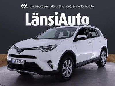 Käytetty Toyota RAV4 Active 155 HP (114 kW) 2017 Tila-auto