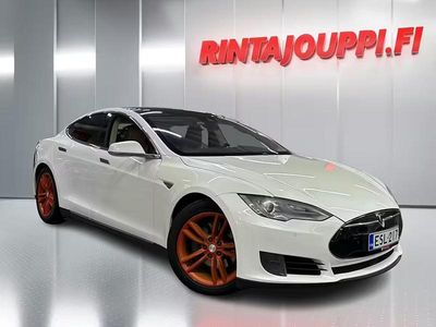 Käytetty 2015 Tesla Model S Viistoperä | 17 890 € (Perustarjous)