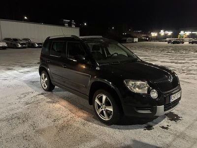 Käytetty 2011 Skoda Yeti Experience Katumaasturi | 10 800 € (Perustarjous)