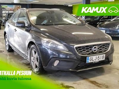 Käytetty Volvo V40 CC Business Edition 114 HP (83 kW) 2014 Musta Farmari