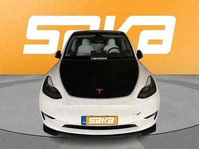 Käytetty 2024 Tesla Model Y Performance Katumaasturi | 42 900 € (Perustarjous)