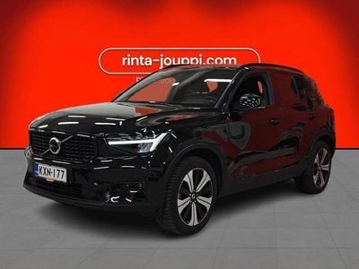 Käytetty 2022 Volvo XC40 Comfort Katumaasturi | 31 690 € (Perustarjous)