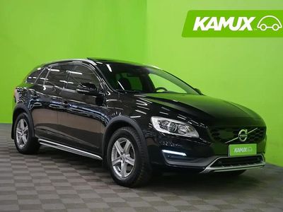 Musta Käytetty 2016 Volvo V60 CC Momentum Farmari | 16 790 €