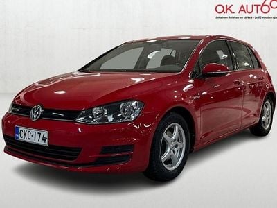 Punainen Käytetty 2016 VW Golf VII Comfortline Viistoperä | 12 800 € (Perustarjous)