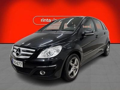 Musta Käytetty 2011 Mercedes B180 Tila-auto | 6 490 € (Hyvä tarjous)