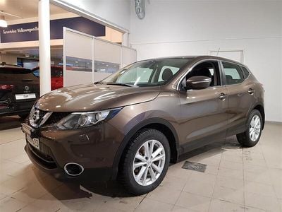 Käytetty 2014 Nissan Qashqai Acenta Katumaasturi | 8 290 € (Hieman kallis)