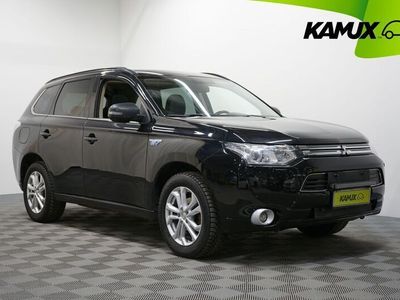 käytetty Mitsubishi Outlander P-HEV Instyle Navi 4WD 5P / Hyvät varusteet / Nahkaverhoilu / Ajastettava lämmitys / Kattoluukku /