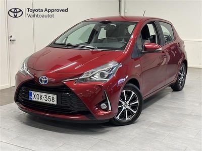 Punainen Käytetty 2018 Toyota Yaris Hybrid Active Viistoperä | 12 970 € (Perustarjous)