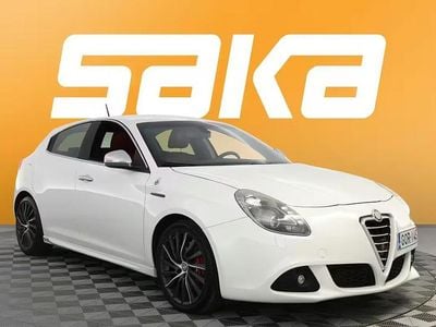Käytetty 2012 Alfa Romeo Giulietta Quadrifoglio Verde Viistoperä | 14 400 € (Hieman kallis)