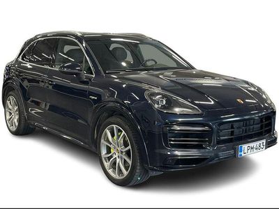 Käytetty Porsche Cayenne 462 HP (339 kW) 2019 Musta Katumaasturi