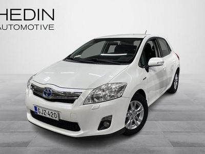 Käytetty Toyota Auris Hybrid Sol 99 HP (72 kW) 2011 Valkoinen Viistoperä