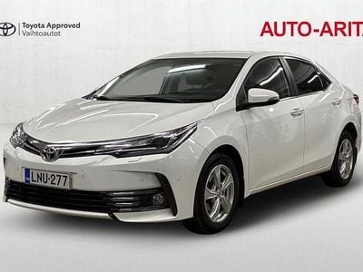 Käytetty Toyota Corolla Multidrive S 132 HP (97 kW) 2017 Valkoinen Sedan