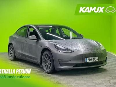 Hopea / harmaa Käytetty 2019 Tesla Model 3 Performance Sedan | 19 900 € (Hyvä tarjous)