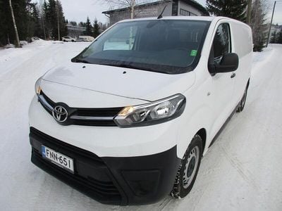 Käytetty Toyota Proace 122 HP (89 kW) 2019 Tila-auto