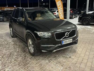 Käytetty Volvo XC90 Momentum 224 HP (164 kW) 2016 Katumaasturi