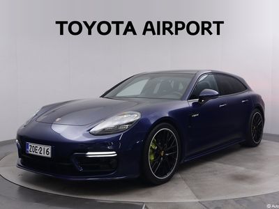 Porsche Panamera 4S