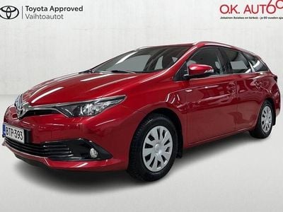 Punainen Käytetty 2016 Toyota Auris Touring Sports Multidrive S Farmari | 15 900 € (Perustarjous)