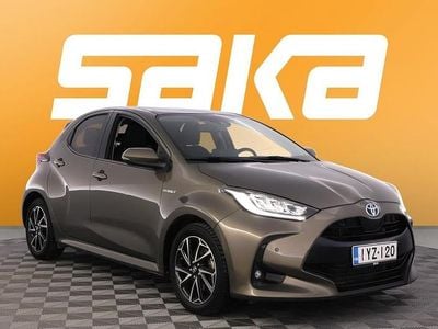 Käytetty Toyota Yaris Hybrid Style 116 HP (85 kW) 2020 Viistoperä
