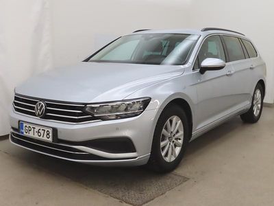Harmaa Käytetty 2023 VW Passat Comfortline Farmari | 34 900 €