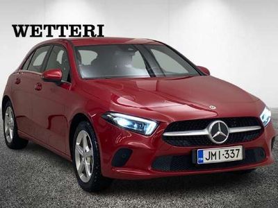 käytetty Mercedes A250 e A Business Style Edition EQ Power / 1-omistaja / Merkkihuollettu / Navigointi / Peruutuskamera ja tutkat / LED-valot / Digimittari / Osanahkaverhoilu / Mukautuva vakionopeussäädin