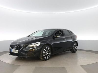 Käytetty Volvo V40 Business Edition 122 HP (89 kW) 2019 Farmari