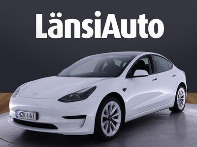 Käytetty Tesla Model 3 Standard Range Plus 208 kW (283 HP) 2021 Valkoinen Sedan