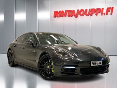Porsche Panamera 4